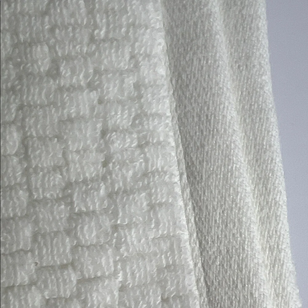 Ecoexistence White Bath Towels Oversized Waffle Weave Soft Cotton Set of 2 NEW